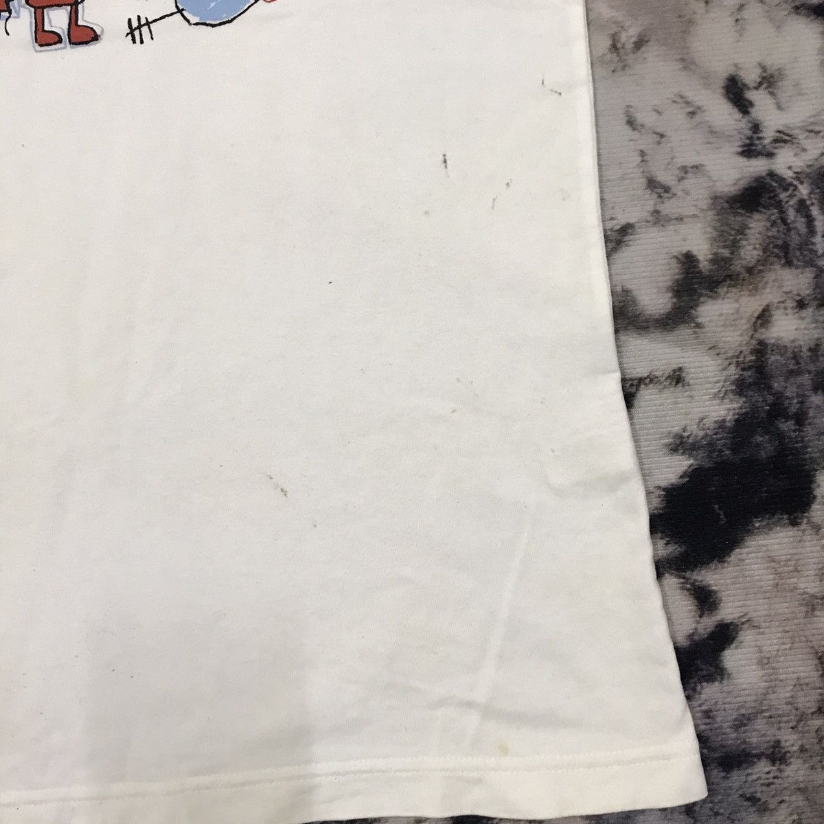 Jean-Michel Basquiat Vintage Jean Michel Basquiat Uniqlo Tshirt Size US M / EU 48-50 / 2 - 3 Thumbnail