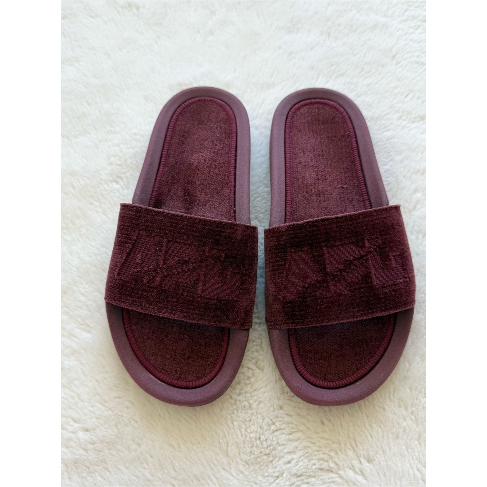 Athletic Propulsion Labs NEW!!! A.P.L women’s techloom velvet slides size 6 US 130$ Size US 6 / IT 36 - 1 Thumbnail