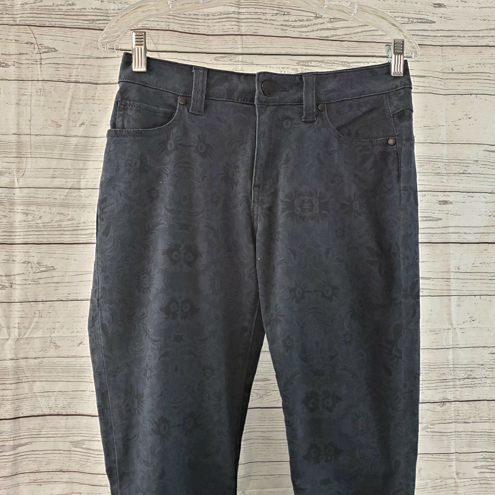 Vintage CAbi Womens Jeans Skinny Mid Rise 6 Blue Floral Denim 30 Inseam Cotton Blend Regular Womens Size 28" / US 6 / IT 42 - 2 Thumbnail