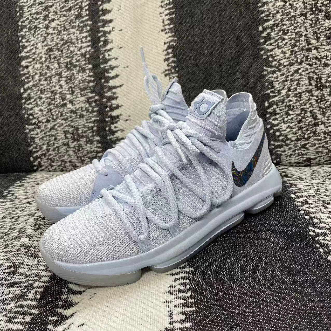 Nike Nike KD Blue Lowtop Sneakers 8 Men Size US 8 / EU 41 - 1 Thumbnail