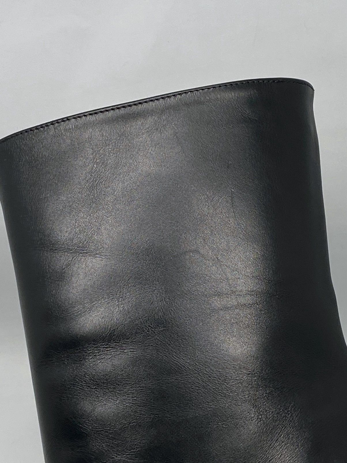 Givenchy Givenchy G-Lock Ankle Boots in Leather size 38 Size US 8 / IT 38 - 14 Thumbnail