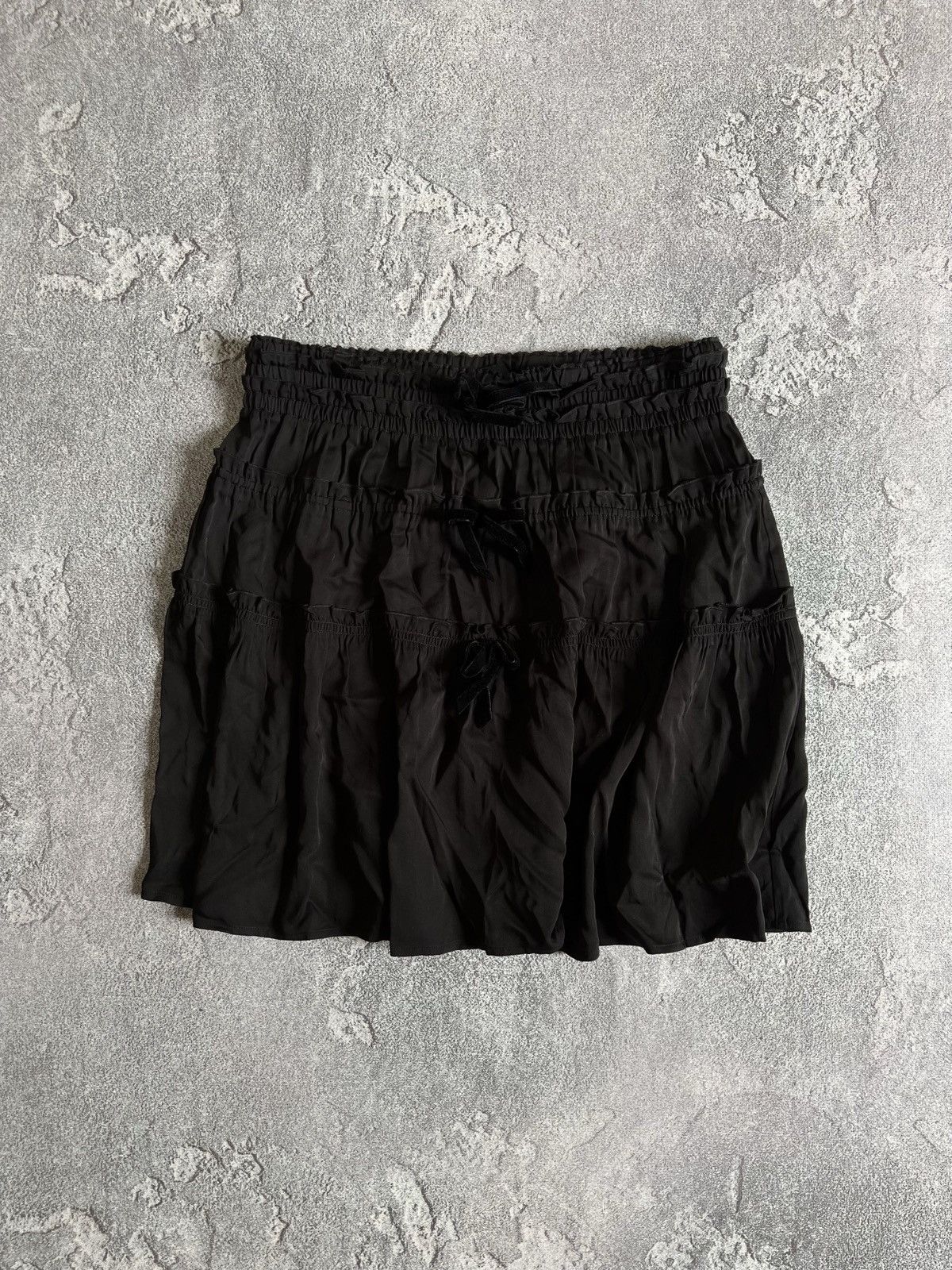 Designer × The Kooples The Kooples Short Black Skirt With Bows Size 3 Size 27" / US 4 / IT 40 - 1 Thumbnail
