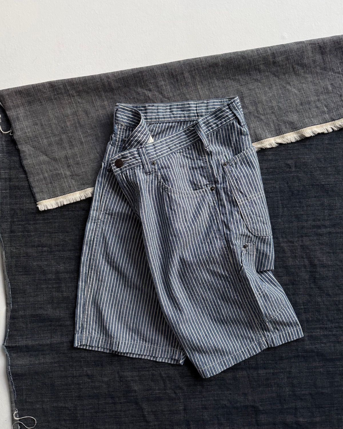 Blue Blue Japan BLUE BLUE CARPENTER WORKWEAR SHORT Size US 30 / EU 46 - 3 Thumbnail