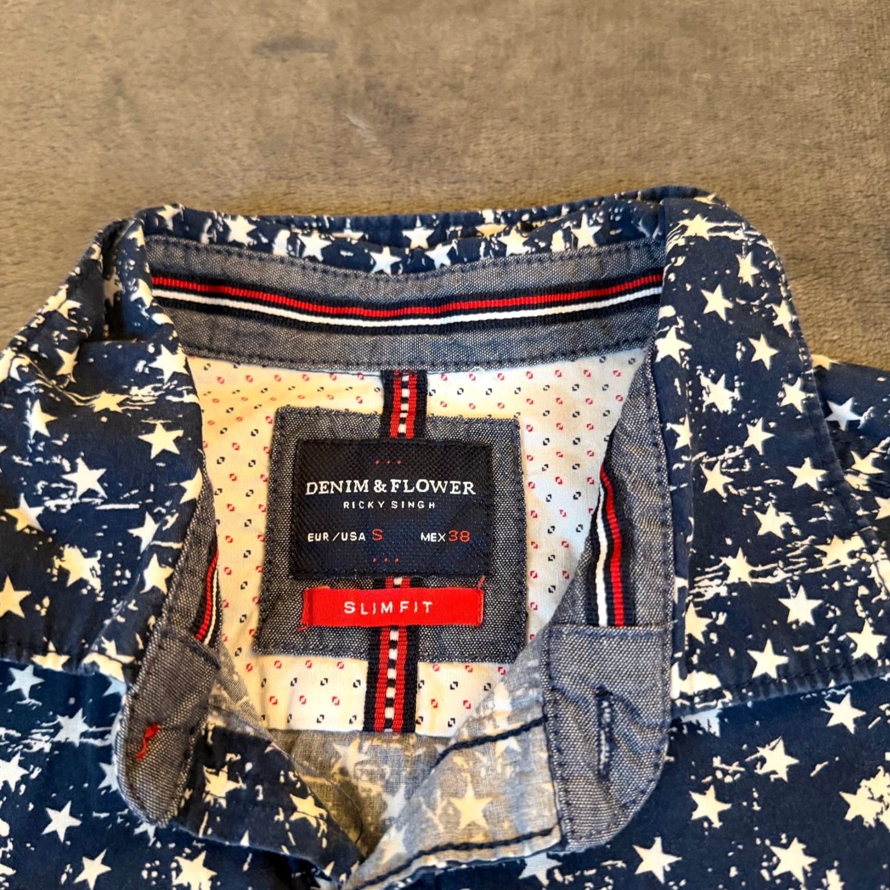 Denime DENIM FLOWER Ricky Singh Shirt Slim Short Sleeve Button Up Mens Small Star Print Patriotic Flag Graphic Print Casual Summer Spring Size US S / EU 44-46 / 1 - 3 Thumbnail