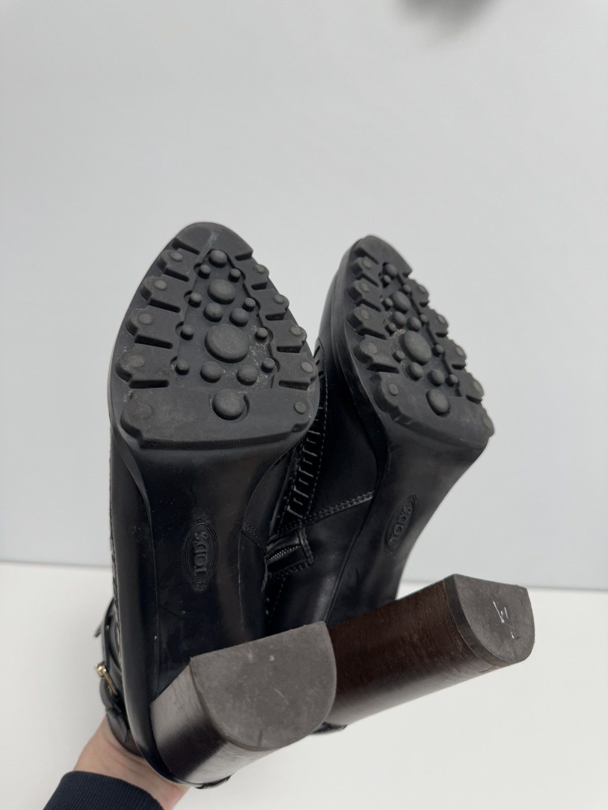 Tod's Tod’s Buckled Laser-cut Glossed-leather Ankle Boots In Nero Size US 6 / IT 36 - 20 Thumbnail
