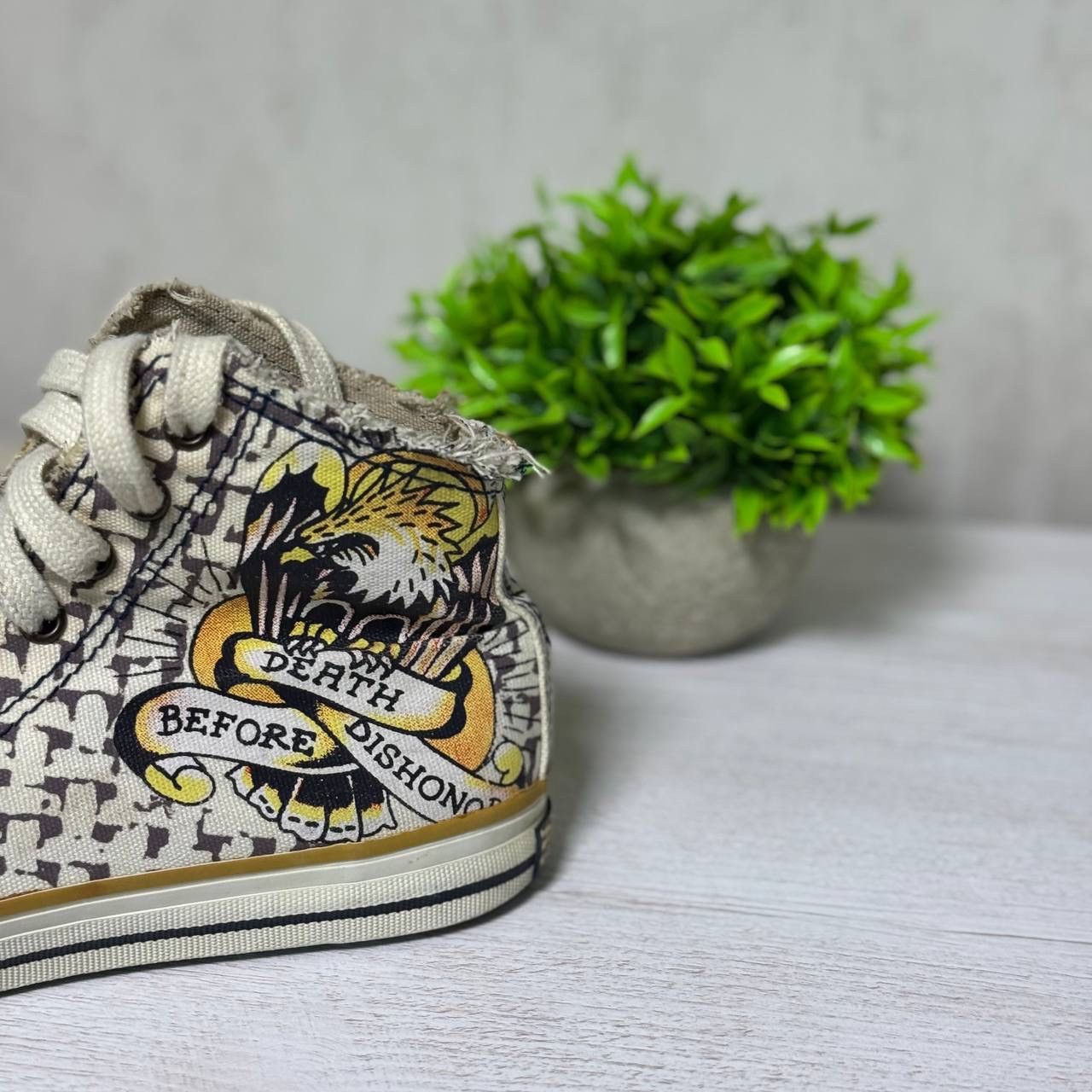 Ed Hardy Vintage Ed Hardy by Christian Audigier Hi Top Sneakers Size US 7 / EU 40 - 7 Thumbnail