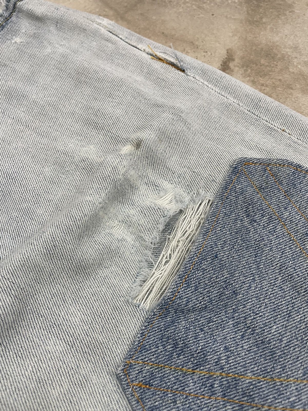 Japanese Brand × Uniqlo Uniqlo Double Knee Stain Distressed Custom Size US 33 - 10 Thumbnail