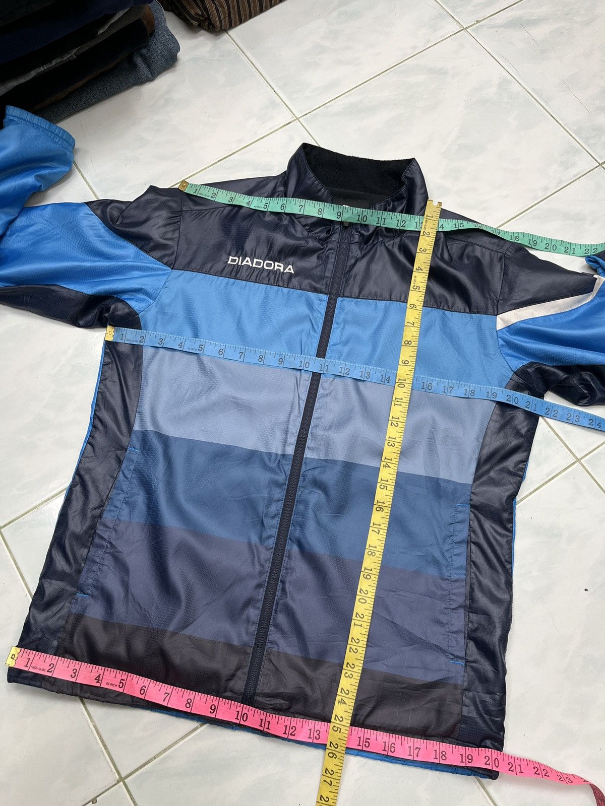 Diadora 🔥🔥🔥STEALS DIADORA LIGHT JACKET Size US M / EU 48-50 / 2 - 17 Thumbnail