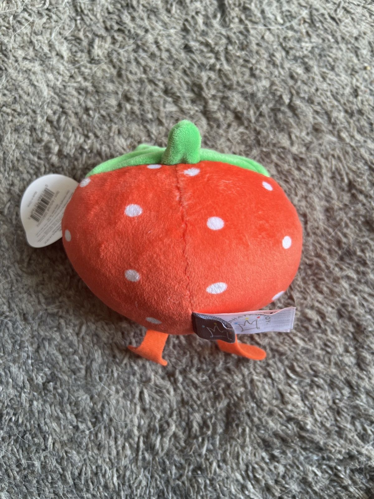 Hypebeast 2024 Manhattan Toy Market Minis Strawberry Soft Toy Size ONE SIZE - 2 Thumbnail