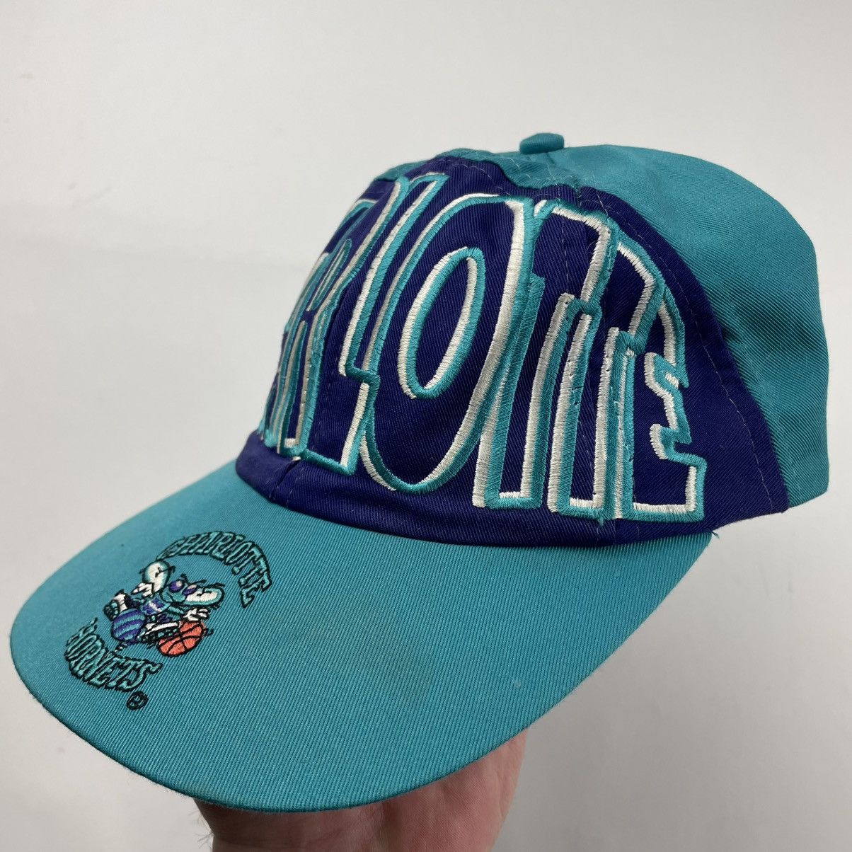 NBA × The Game × Vintage Vintage 90s Charlotte Hornets Spellout Hat The Game NBA 335 Size ONE SIZE - 2 Thumbnail