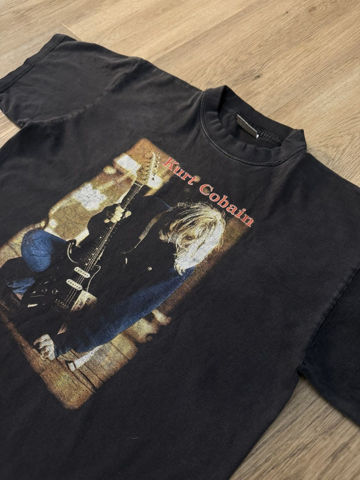 Vintage Vintage 1996 European Kurt Cobain Memorial Tee Size US M / EU 48-50 / 2 - 3 Thumbnail