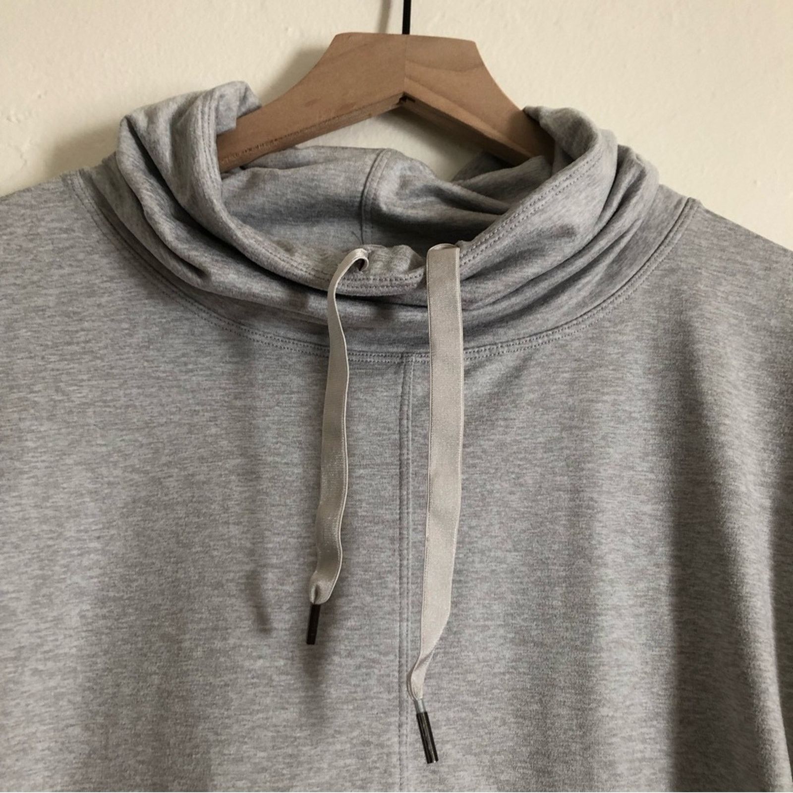 Other Apana Athletic Activewear Gray Drawstring Cowl Neck Sweater Size M / US 6-8 / IT 42-44 - 3 Thumbnail