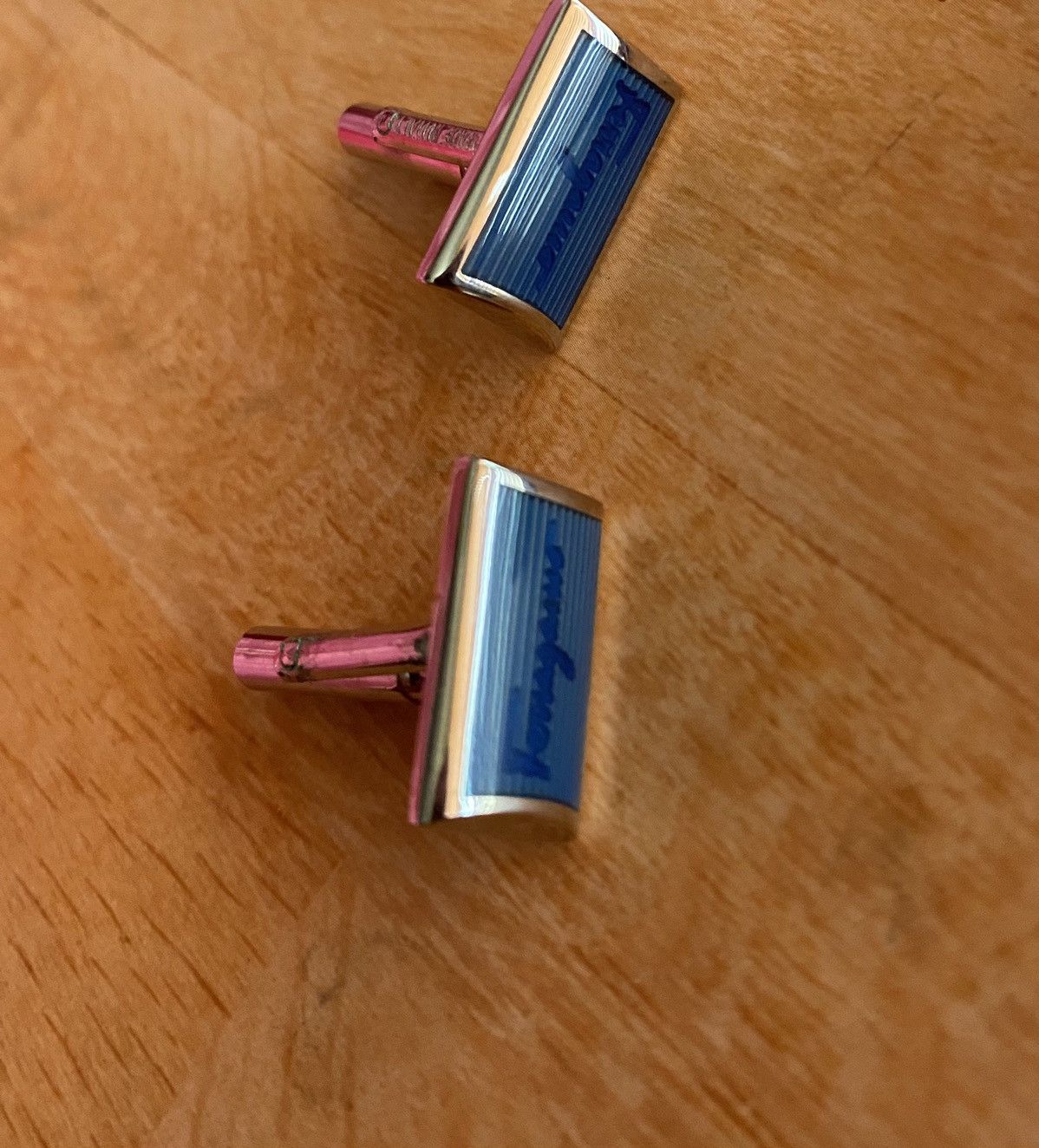 Salvatore Ferragamo Ferragamo bleu /silver pearl faced logo cuff links nwt Size ONE SIZE - 7 Thumbnail