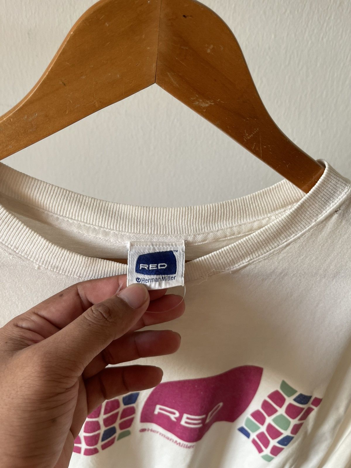 Vintage 2000s Herman Miller Long Sleeve Tee Size US S / EU 44-46 / 1 - 7 Thumbnail