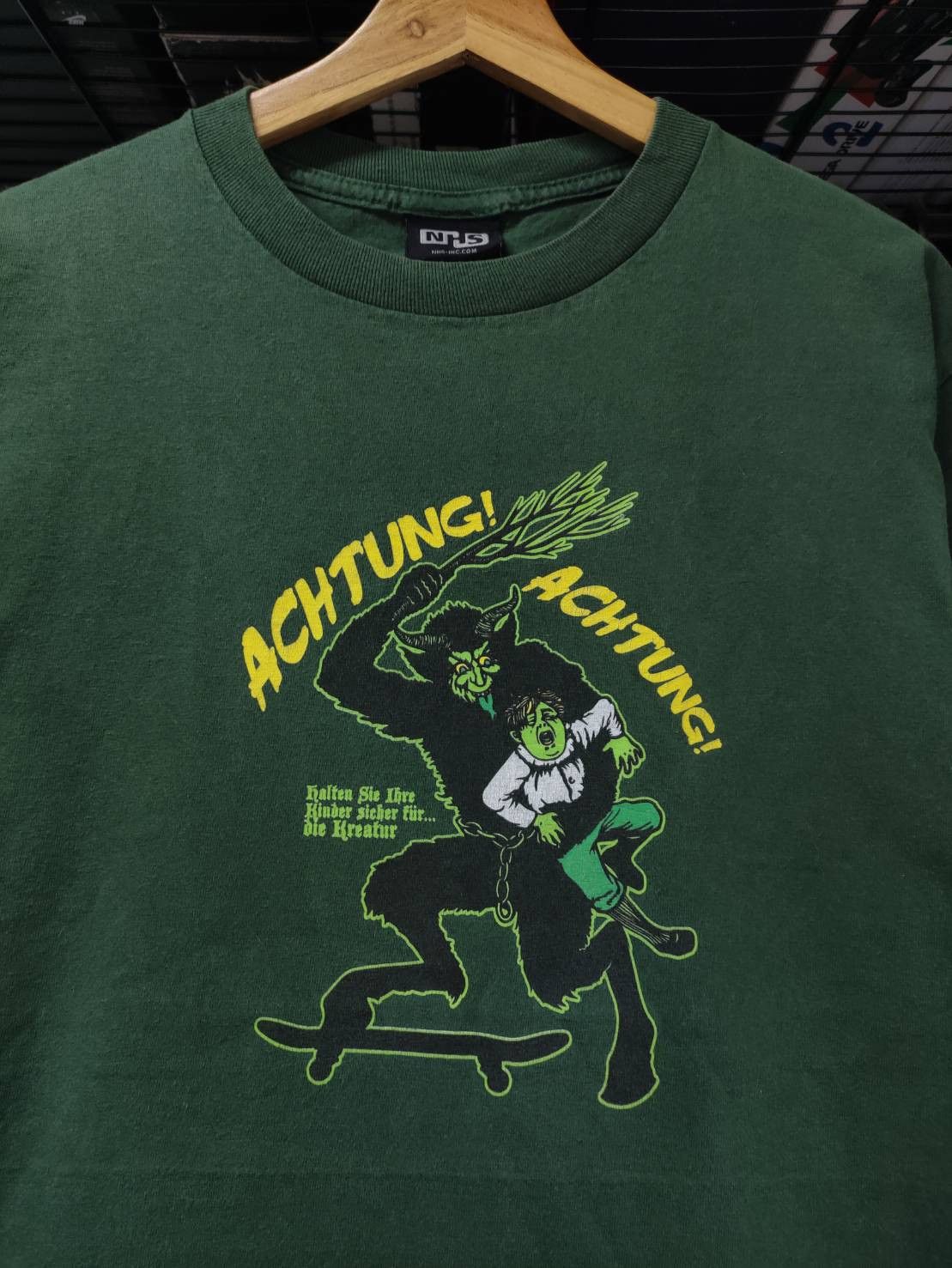Hook-Ups Vtg 00's Creature " Achtung! " NHS T-Shirt Size US M / EU 48-50 / 2 - 1 Thumbnail