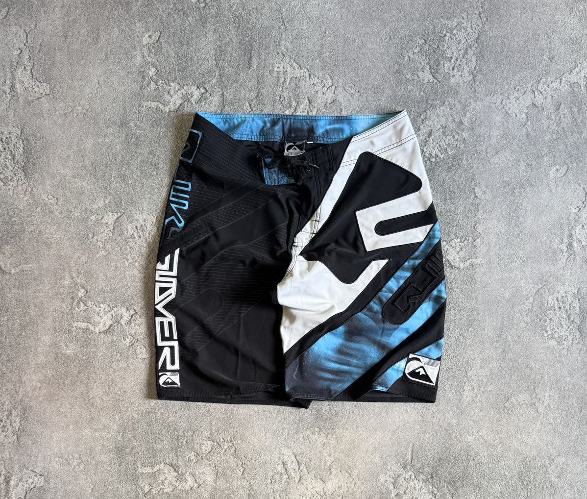 Quiksilver Quiksilver 34 vintage surf style cargo summer shorts 90s Size US 34 / EU 50 - 1 Thumbnail