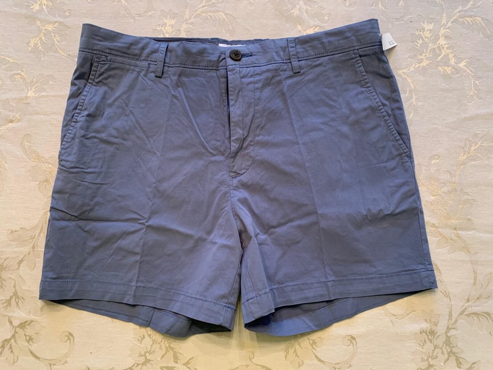 Other Amazon Essentials Men's Slim Fit 5" Flat-Front Shorts Size US 34 / EU 50 - 1 Thumbnail