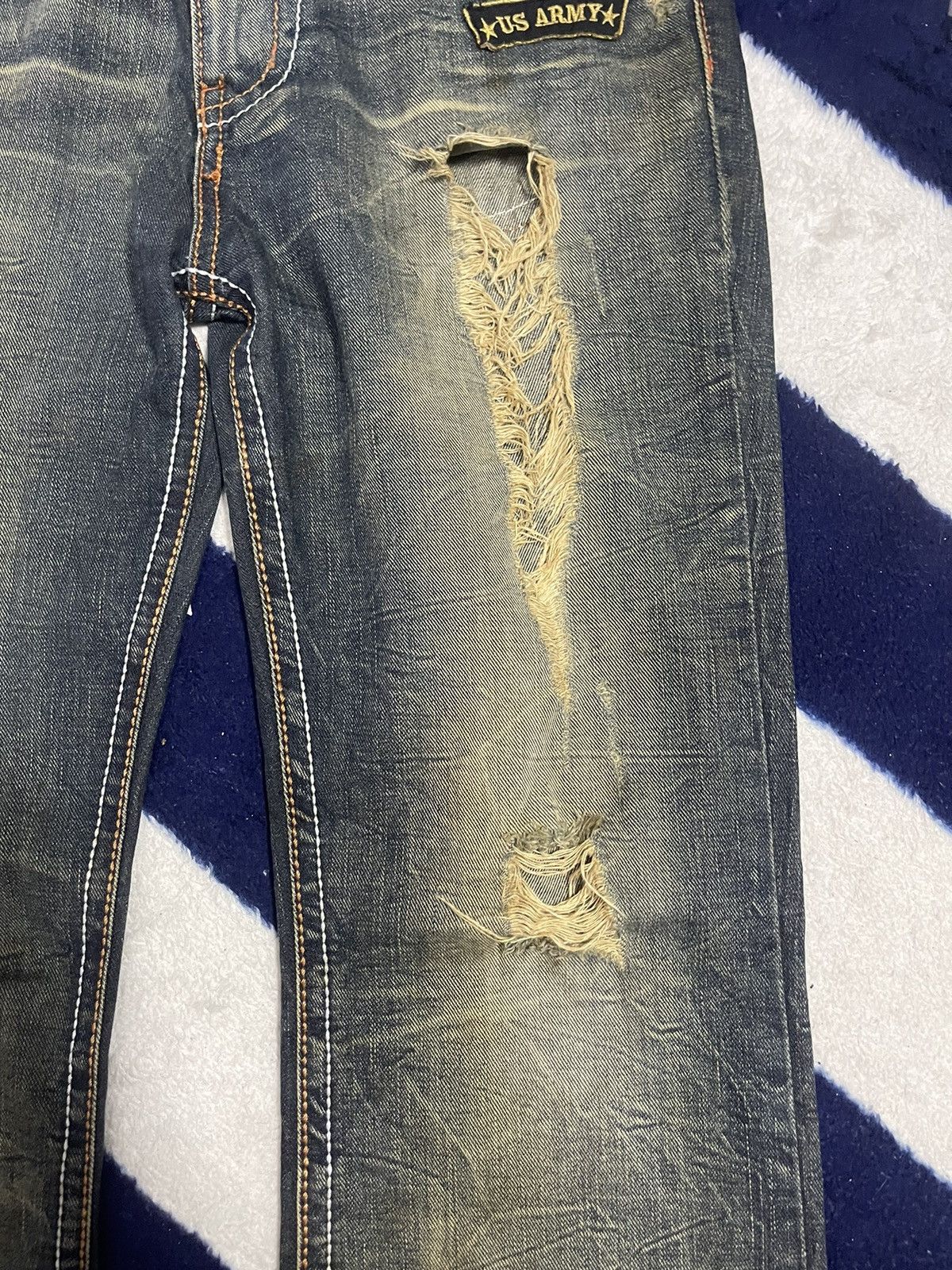 Japanese Brand Pin Ball Distressed Flare Jeans (14) Size US 35 - 16 Thumbnail