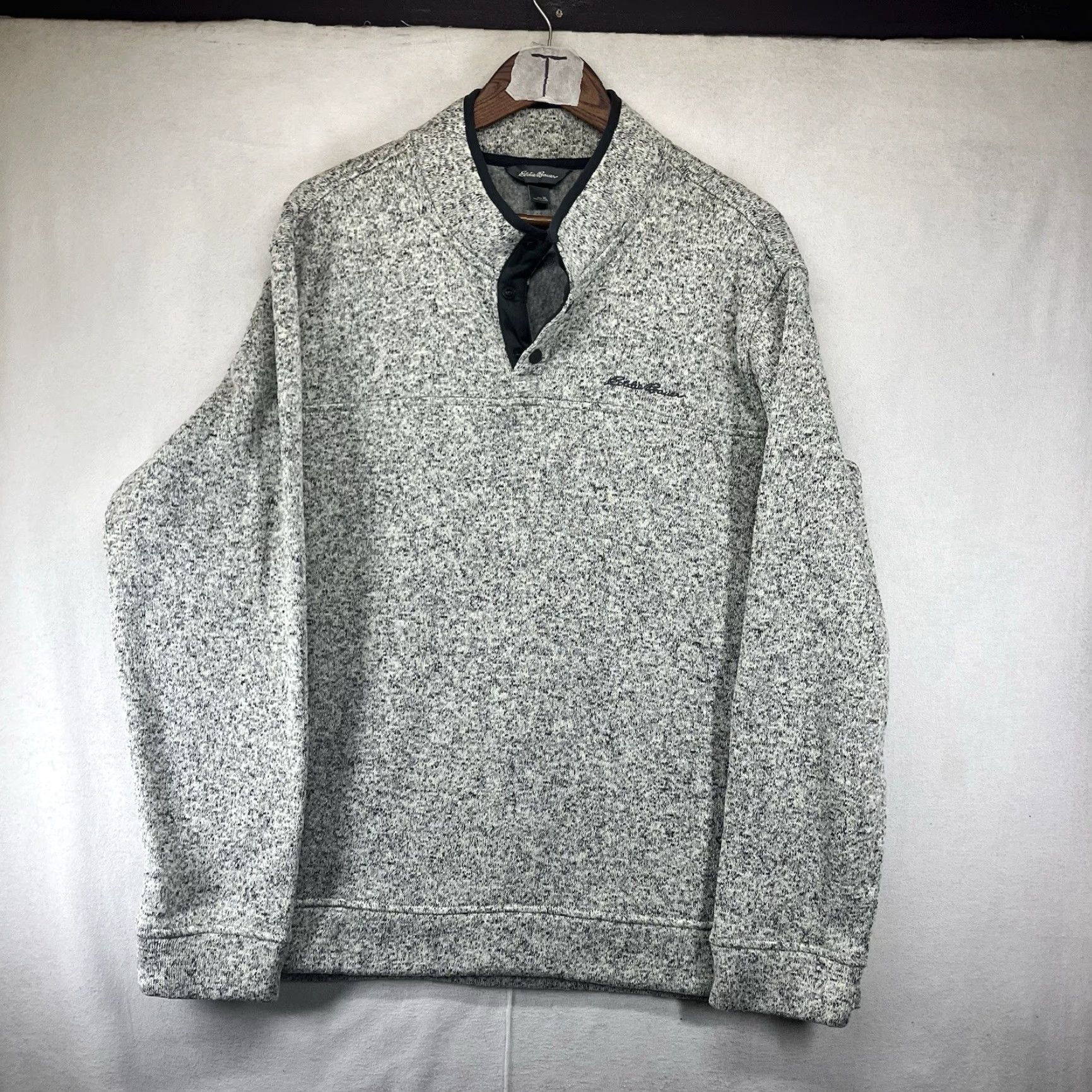 Eddie Bauer Eddie Bauer Men’s Radiator Fleece Snap Mock Pullover Gray XL Sweatshirt Pullover Mock Neck Zip Pockets Regular Fit Outdoor Fisherman Logo Long Sleeve Size US XL / EU 56 / 4 - 2 Thumbnail