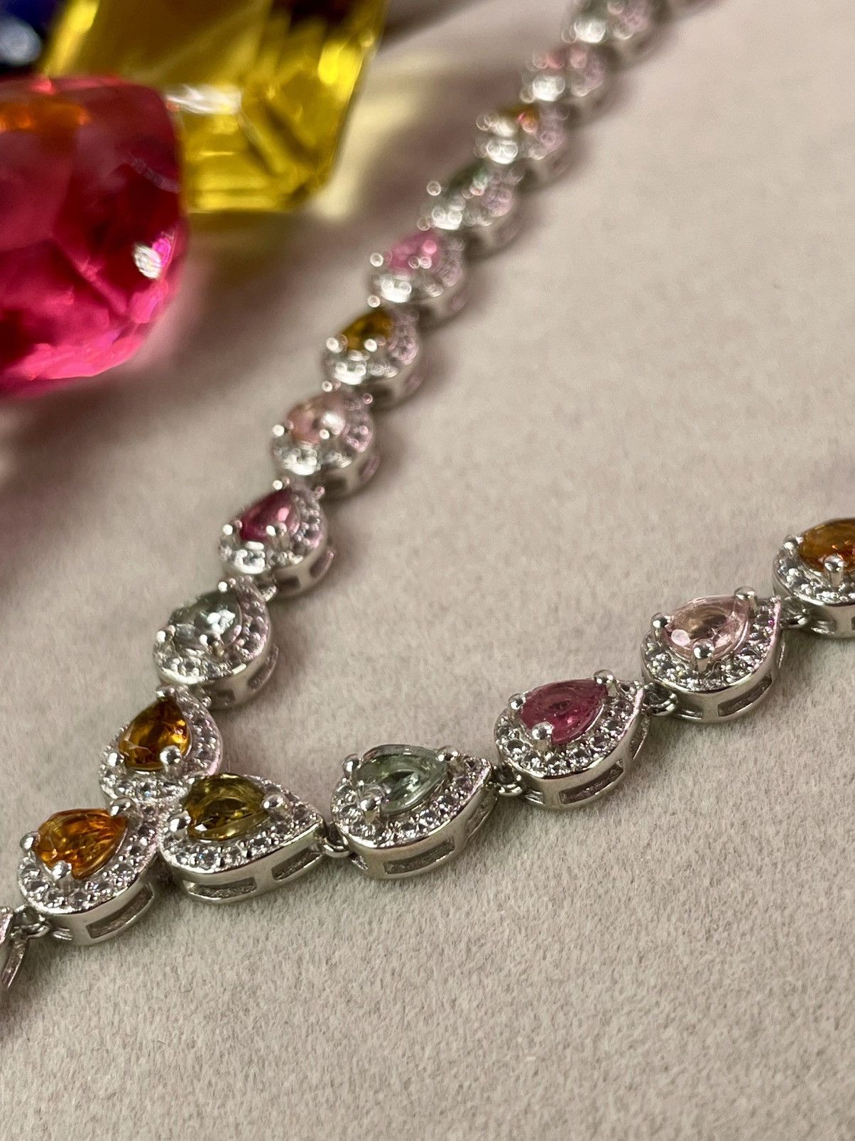 Other 14.25ct Tourmaline & White Topaz Silver Necklace Size ONE SIZE - 4 Thumbnail