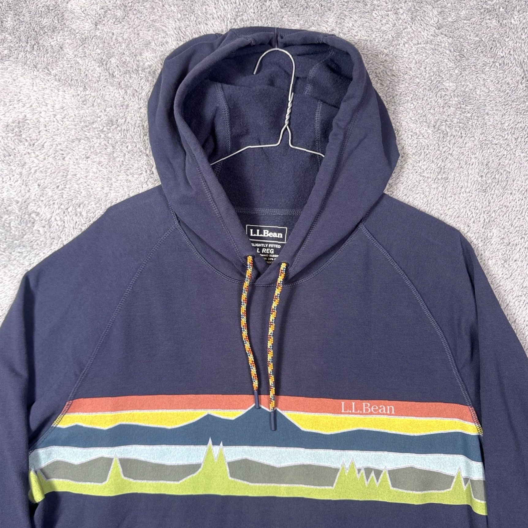 Vintage L.L. Bean Hoodie Mens L Blue Graphic Print Surfer Hiking Camp Horizon Mountain 515599 Pullover) Size US L / EU 52-54 / 3 - 4 Thumbnail