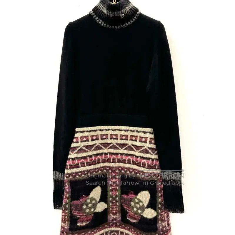Chanel Chanel Black Wool Dress with Unique Design . Size S / US 4 / IT 40 - 1 Thumbnail