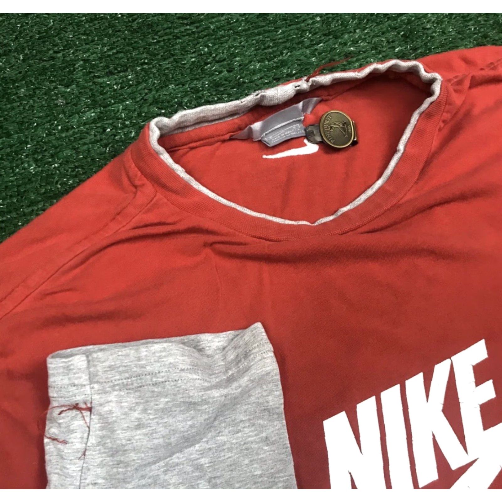 Nike VINTAGE Nike Shirt Mens Adult Medium Red Logo Swoosh Long Sleeve Crew Neck Regular Size L Size US L / EU 52-54 / 3 - 3 Thumbnail