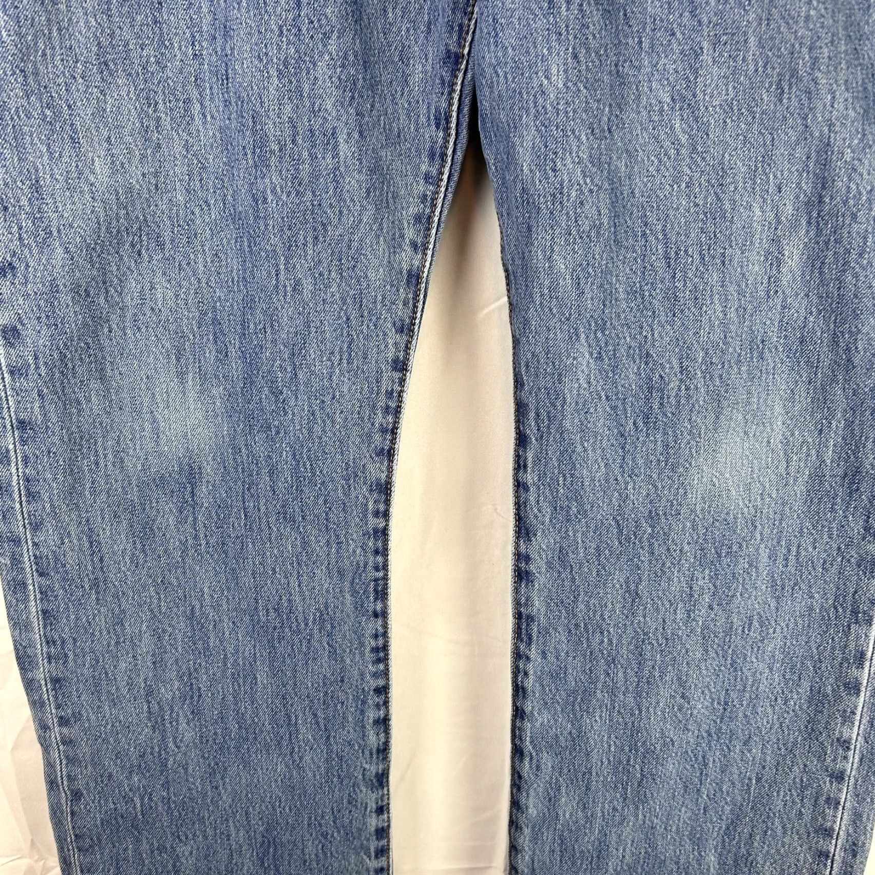 Levi's Levi's 501 Jeans Mens 38x32 Blue Denim Straight Leg Button Fly Classic Fit Size US 38 / EU 54 - 6 Thumbnail