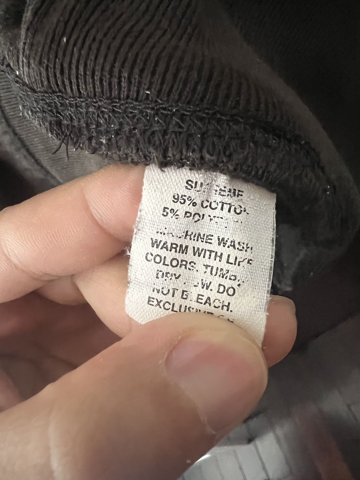 Supreme Supreme x Camacho Middle Finger Crewneck FW02 Size US L / EU 52-54 / 3 - 4 Thumbnail
