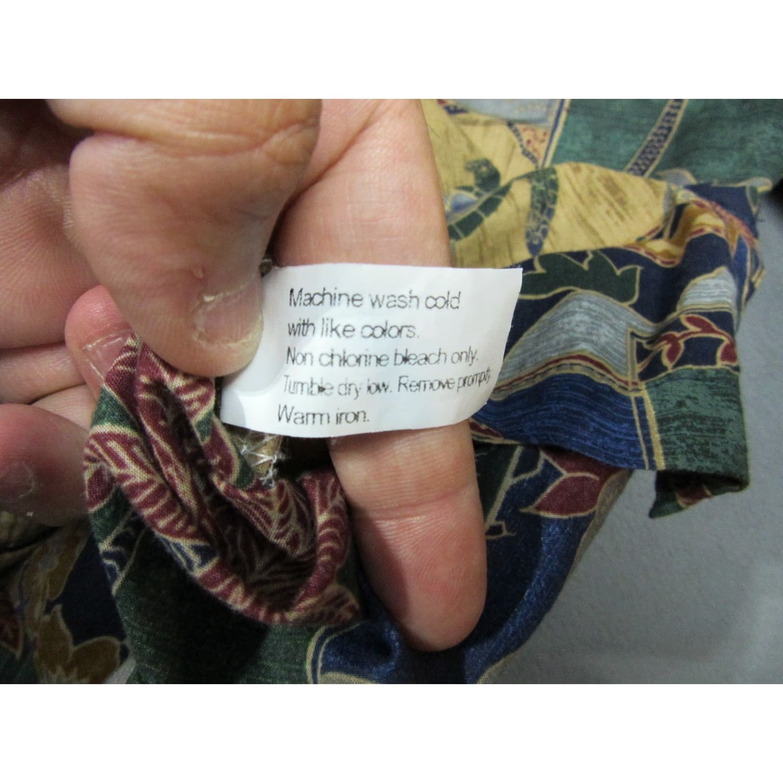 Tori Richard Tori Richard Shirt Mens Medium Multicolor Hawaiian Aloha Button-Up Size US M / EU 48-50 / 2 - 4 Thumbnail