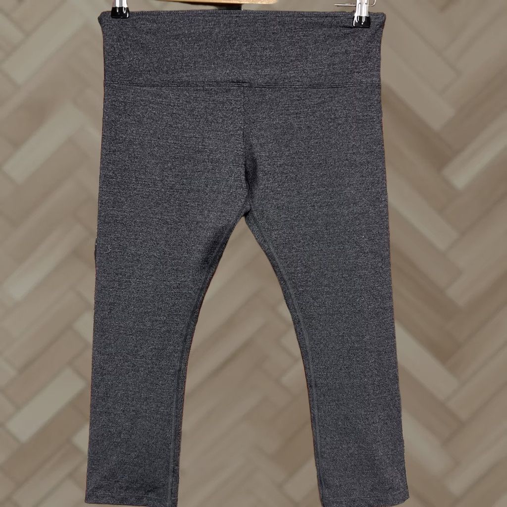 Vintage Lorna Jane Womens Capri Leggings Medium Gray Mid Rise Gym Yoga Running Size 32" / US 10 / IT 46 - 1 Thumbnail
