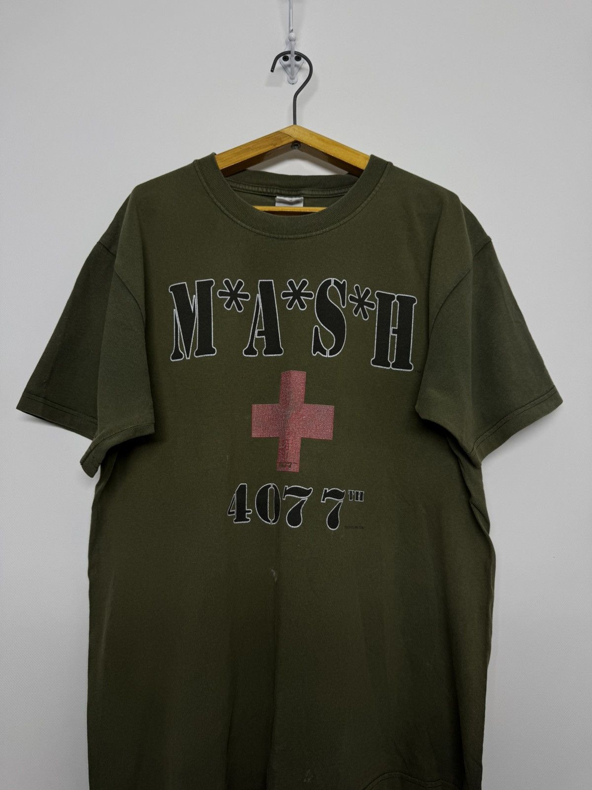Anvil Rare vintage 90 shirt movie MASH 4077 century fox film Size US M / EU 48-50 / 2 - 2 Thumbnail