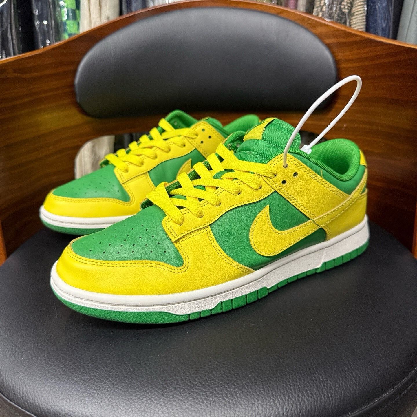 Nike Nike DUNK Yellow Lowtop Sneakers 41 Men Size US 8.5 / EU 41-42 - 1 Thumbnail