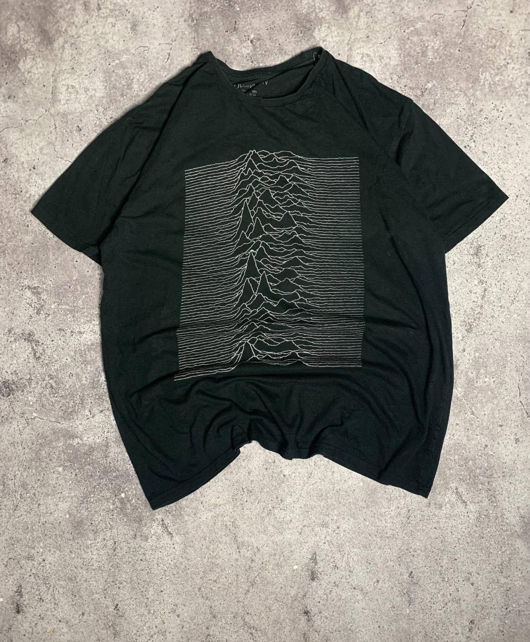 Joy Division Joy Division Unkown Pleasures Black tee Size US XL / EU 56 / 4 - 1 Thumbnail