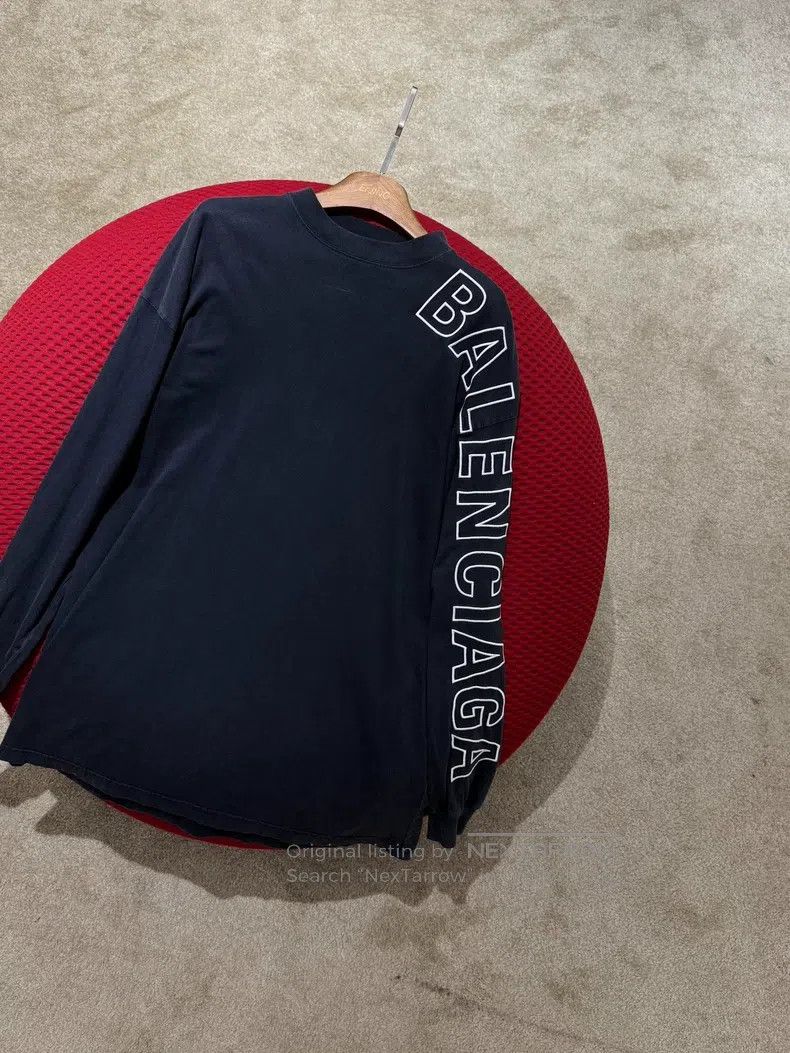 Balenciaga Balenciaga Round neck logo letter print long-sleeve hoodie Size US S / EU 44-46 / 1 - 8 Thumbnail