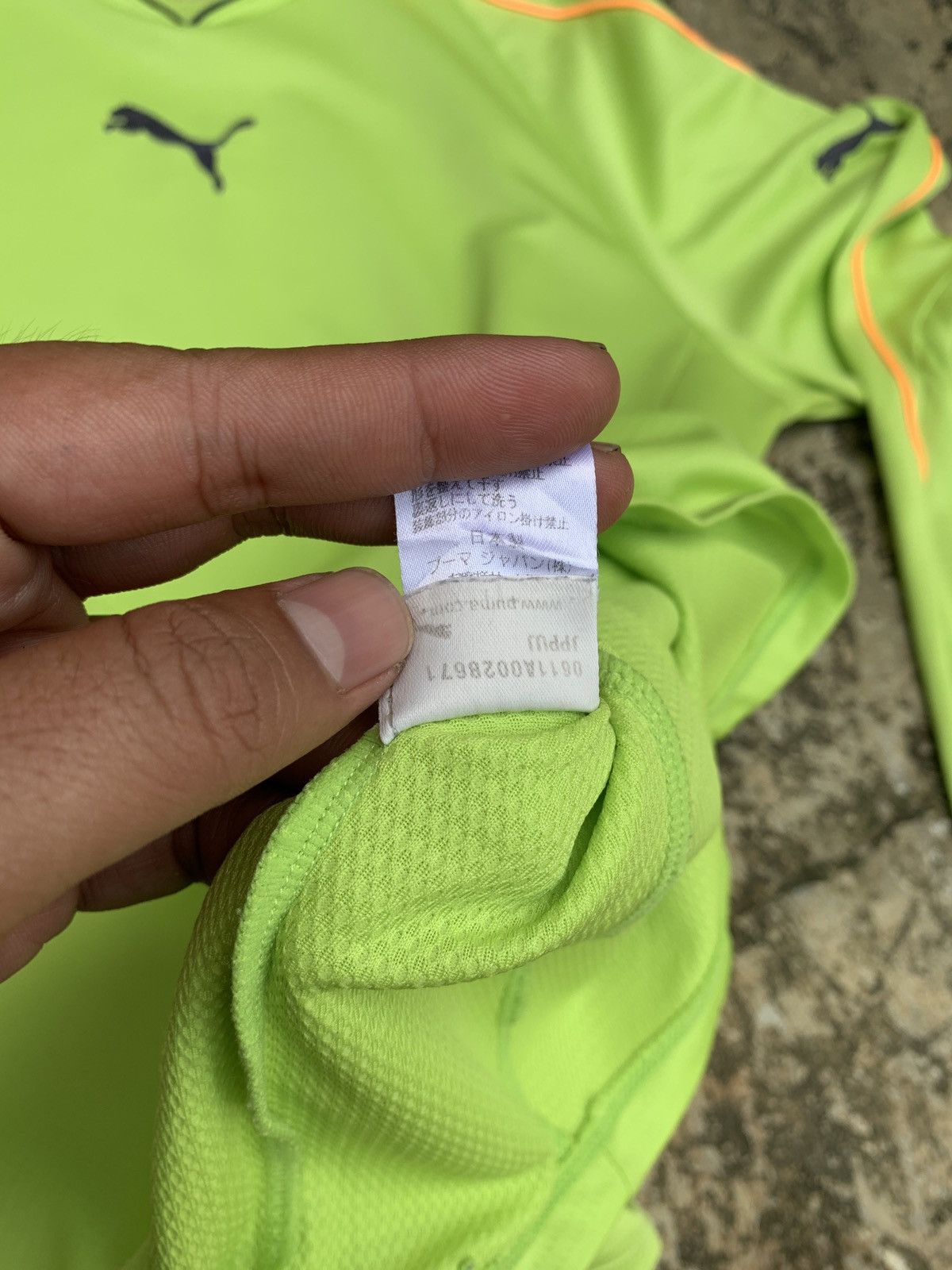 Puma × Vintage 2000s Puma Green Goalkeeper Template Embroidery Jersey Size US M / EU 48-50 / 2 - 7 Thumbnail