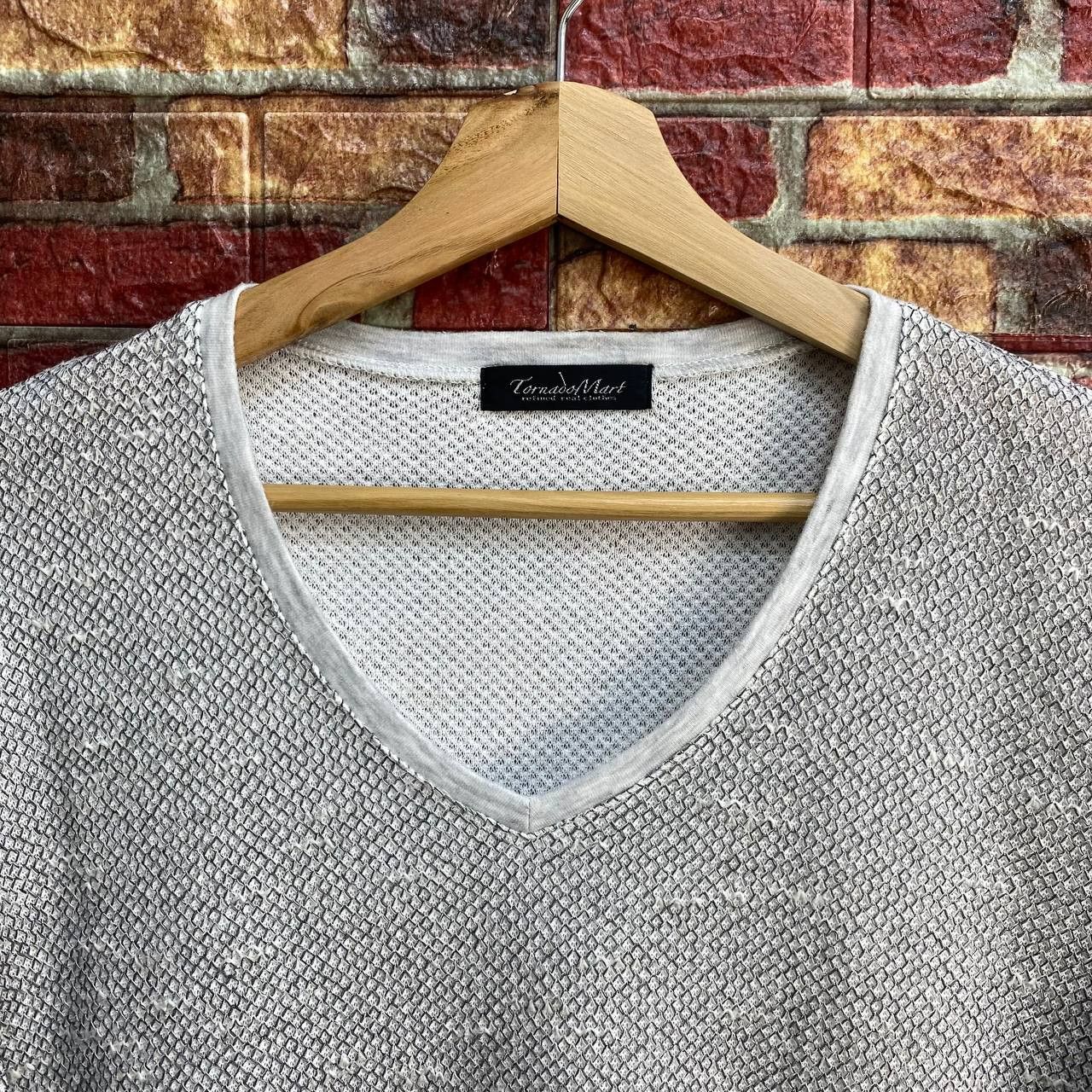 Tornado Mart Vintage Tornado Mart Grey V-Neck Minimalist Cyber-Punk Japan Size US L / EU 52-54 / 3 - 4 Thumbnail