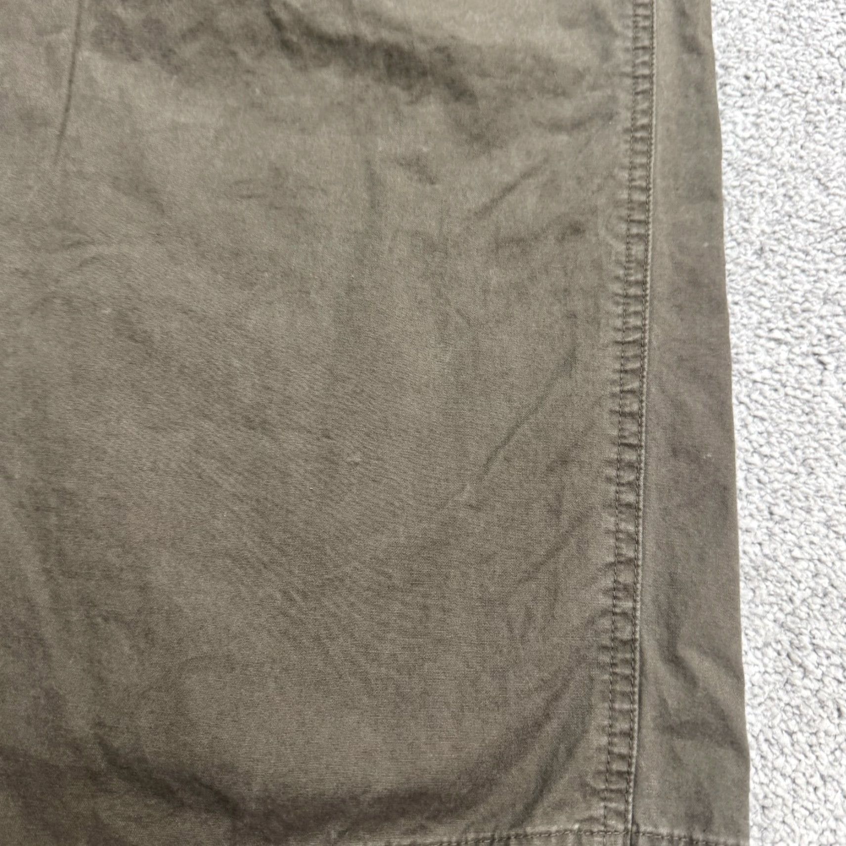 Vintage Columbia Chino Pants Womens Plus 18W Straight Leg 31in Inseam Green Cotton Field Outdoor Casual Travel Holiday 90s Theme Mens Womens Girls Size 40" / US 18 - 4 Thumbnail