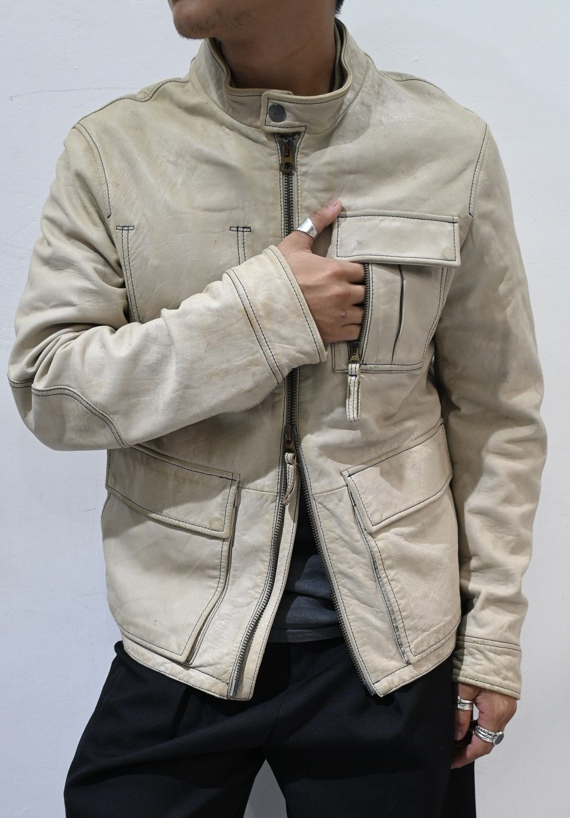 Emporio Armani Emporio Armani 2000’s natural distressed lamb leather jacket Size US M / EU 48-50 / 2 - 2 Thumbnail