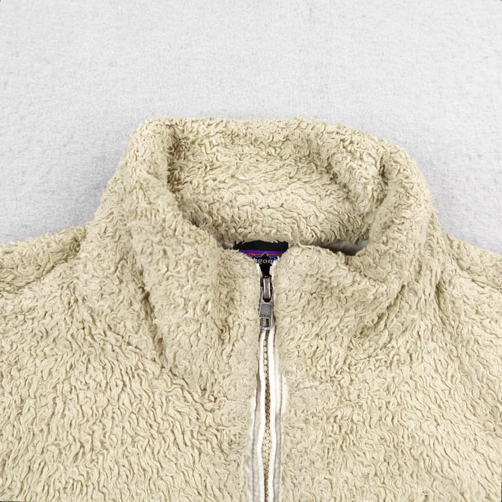Patagonia Patagonia Vest Womens Large Beige Oatmeal Los Gatos Fleece Sherpa High Pile Zip Mid-Length Casual Travel Size L / US 10 / IT 46 - 2 Thumbnail