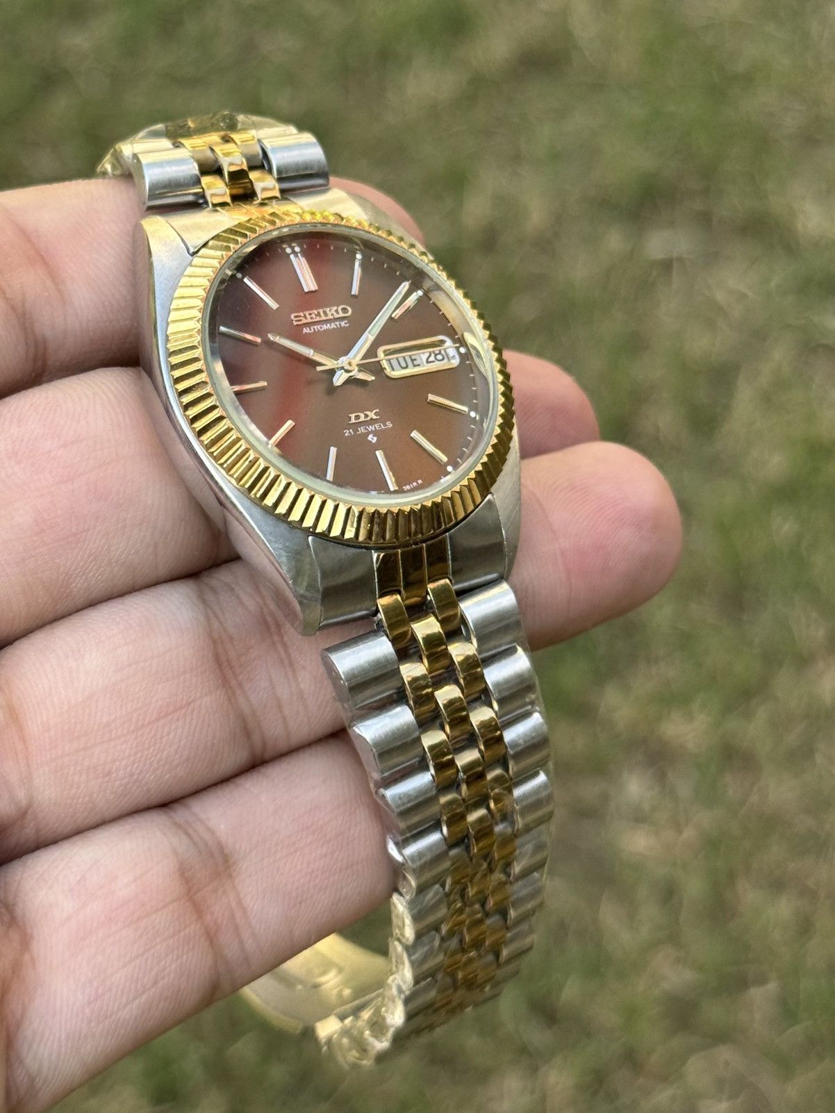 Seiko Seiko 5 DX Fluted Bezel Automatic 6309 Japanese mens Watch Size 36 - 4 Thumbnail