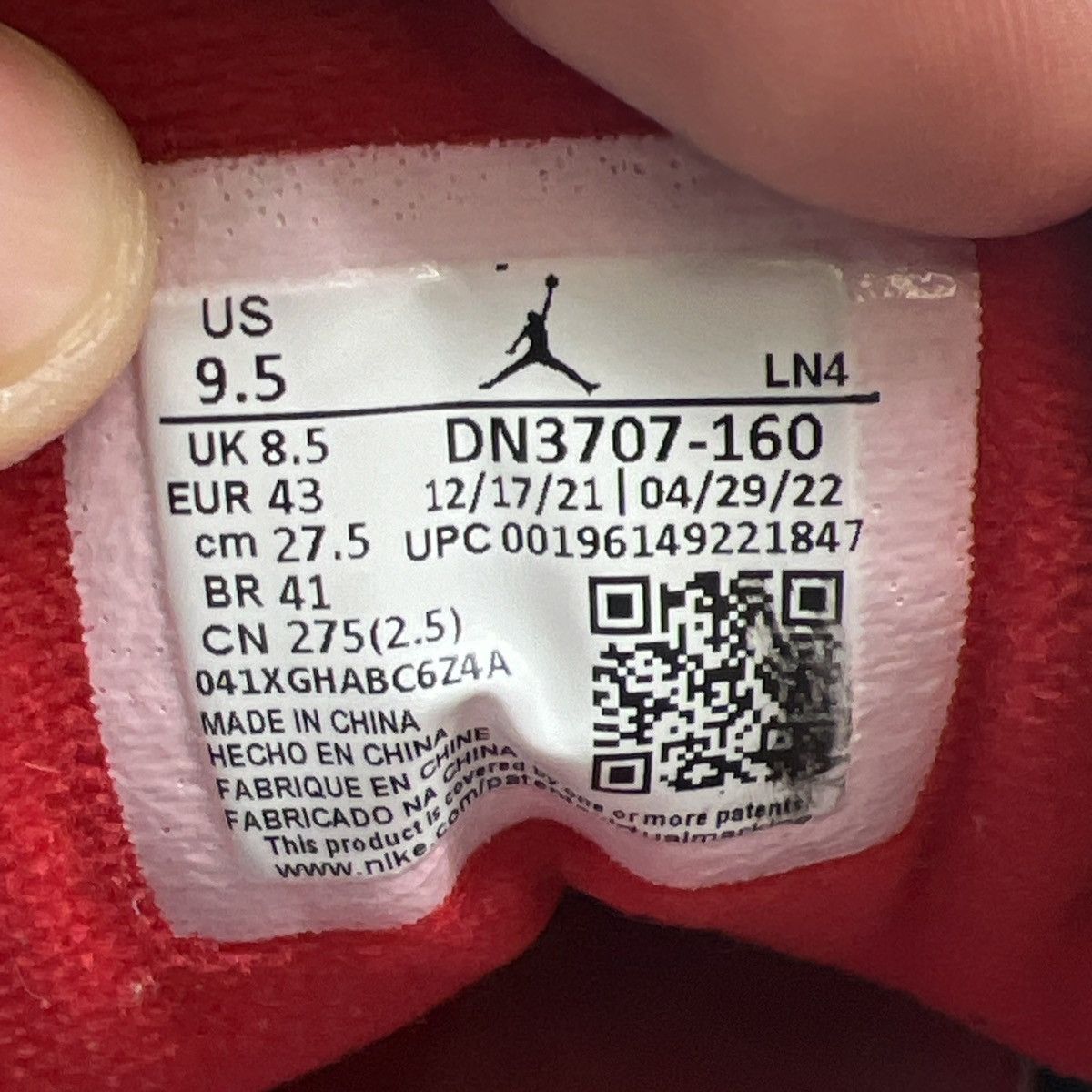 Jordan Brand Air Jordan 3 fire red Size US 9.5 / EU 42-43 - 7 Thumbnail