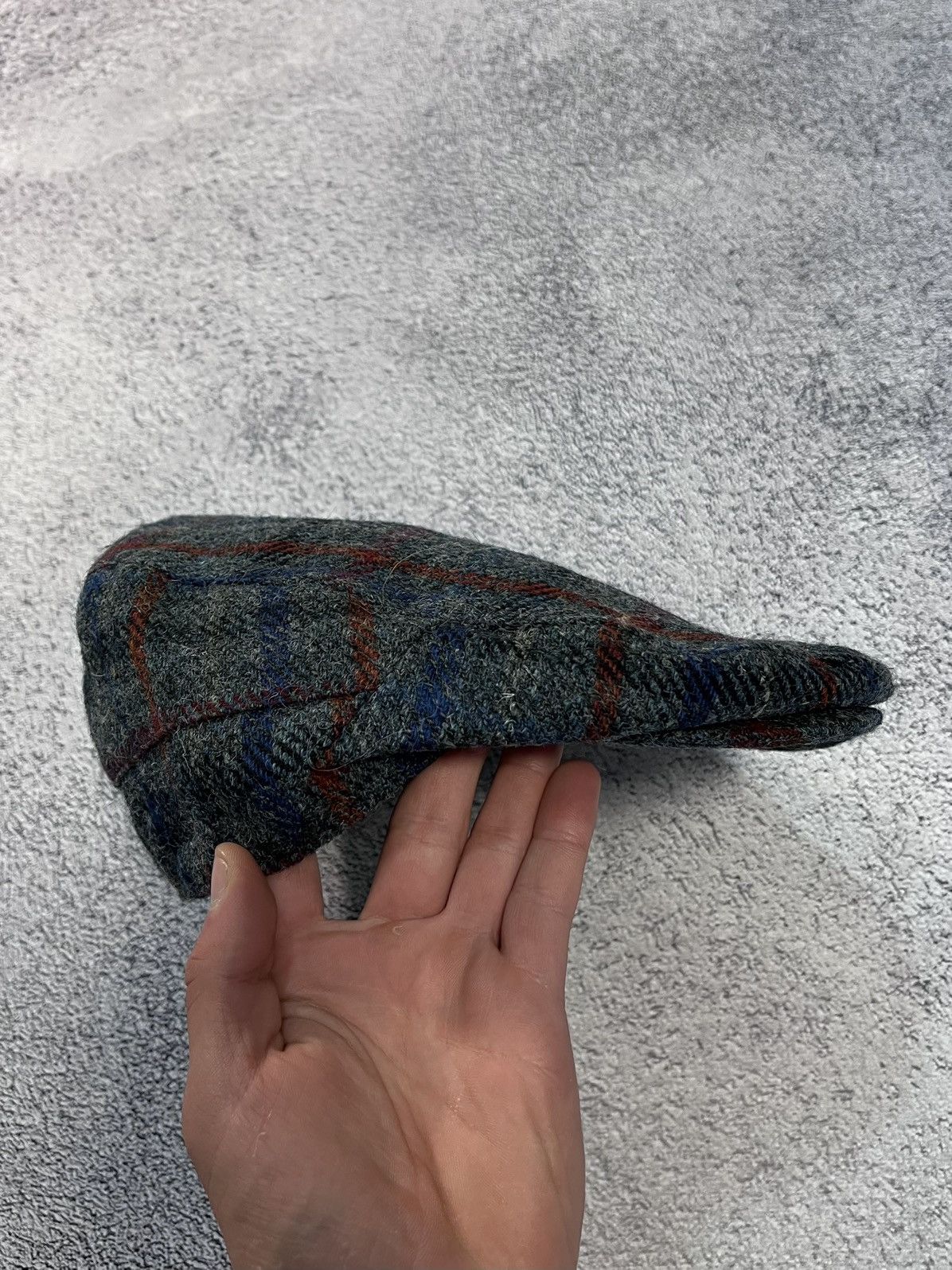 Harris Tweed Authentic Harris Tweed Newsboy Cap Wool Plaid Flat Hat L- XL Size ONE SIZE - 1 Thumbnail