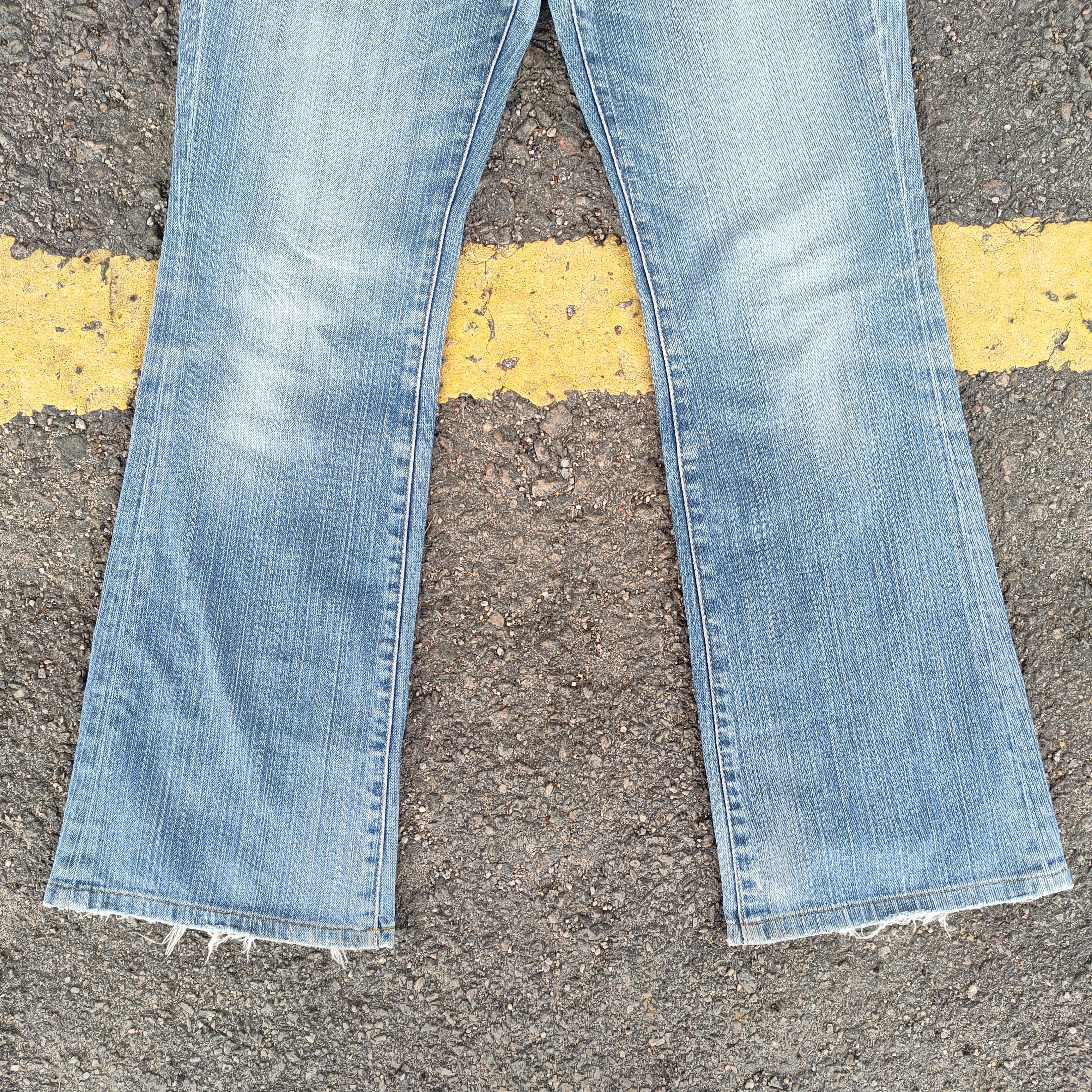 Japanese Brand FLARE VINTAGE STYLE UP BOOTCUT FADED JEANS DENIM PANTS Size US 32 / EU 48 - 5 Thumbnail
