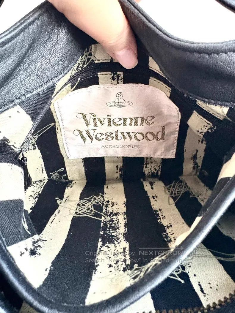 Vivienne Westwood Vivienne Westwood size os Vintage large Saturn fringed cowh Size ONE SIZE - 8 Thumbnail