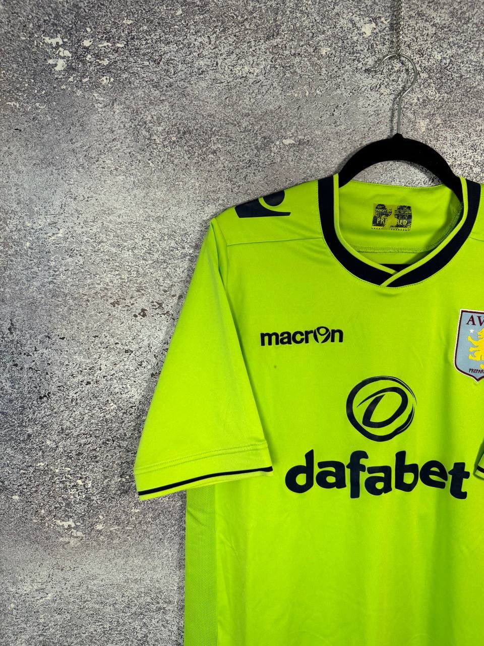 Macron × Vintage Vintage Aston Villa 2013/14 Macro Soccer Jersey Size US XL / EU 56 / 4 - 2 Thumbnail