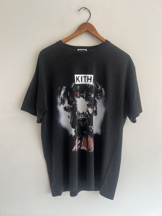 Kith Kith x STAR WARS Exploding Darth Vader Vintage Tee | Grailed