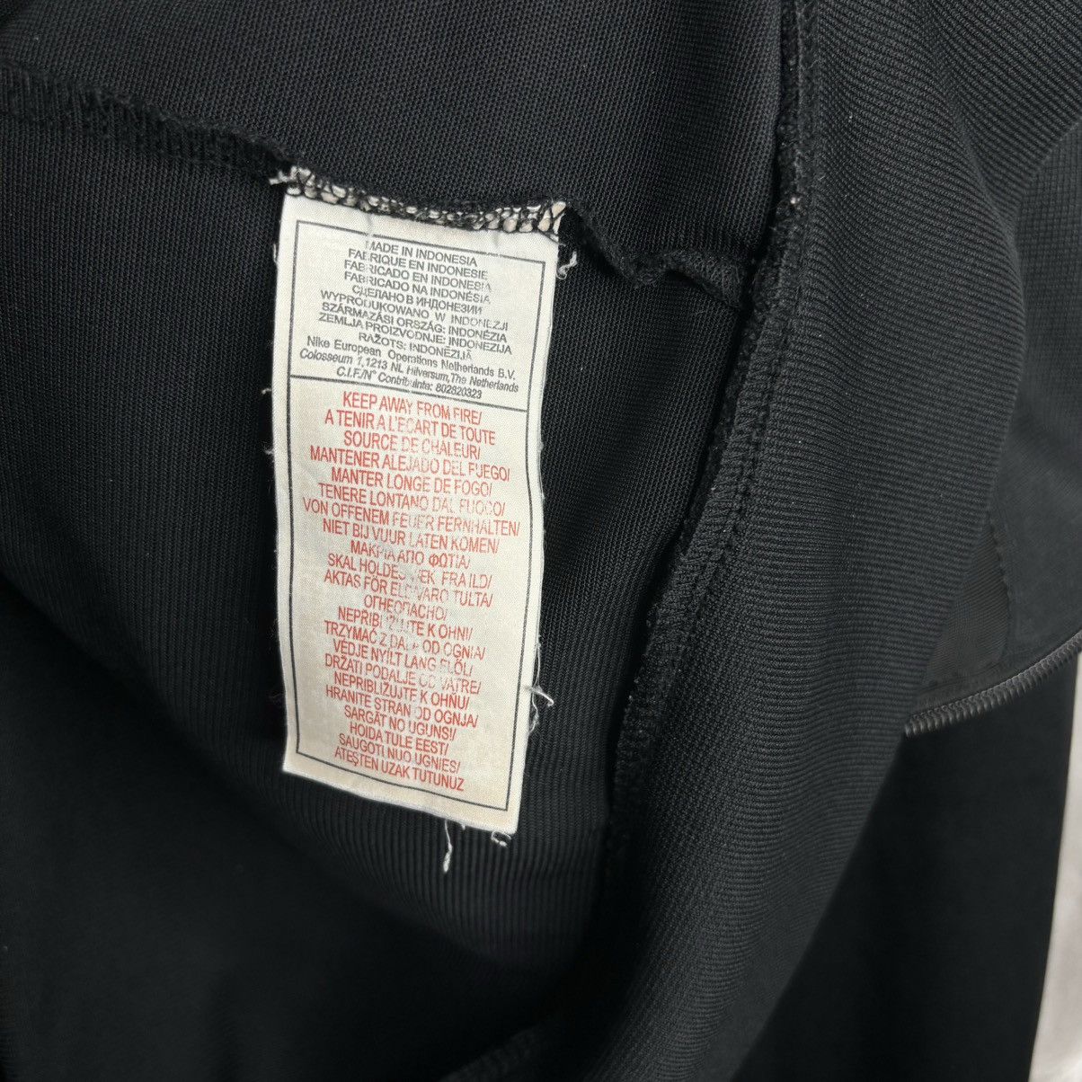 Nike vintage Nike zip sweatshirt with zipper black logo Size US L / EU 52-54 / 3 - 8 Thumbnail