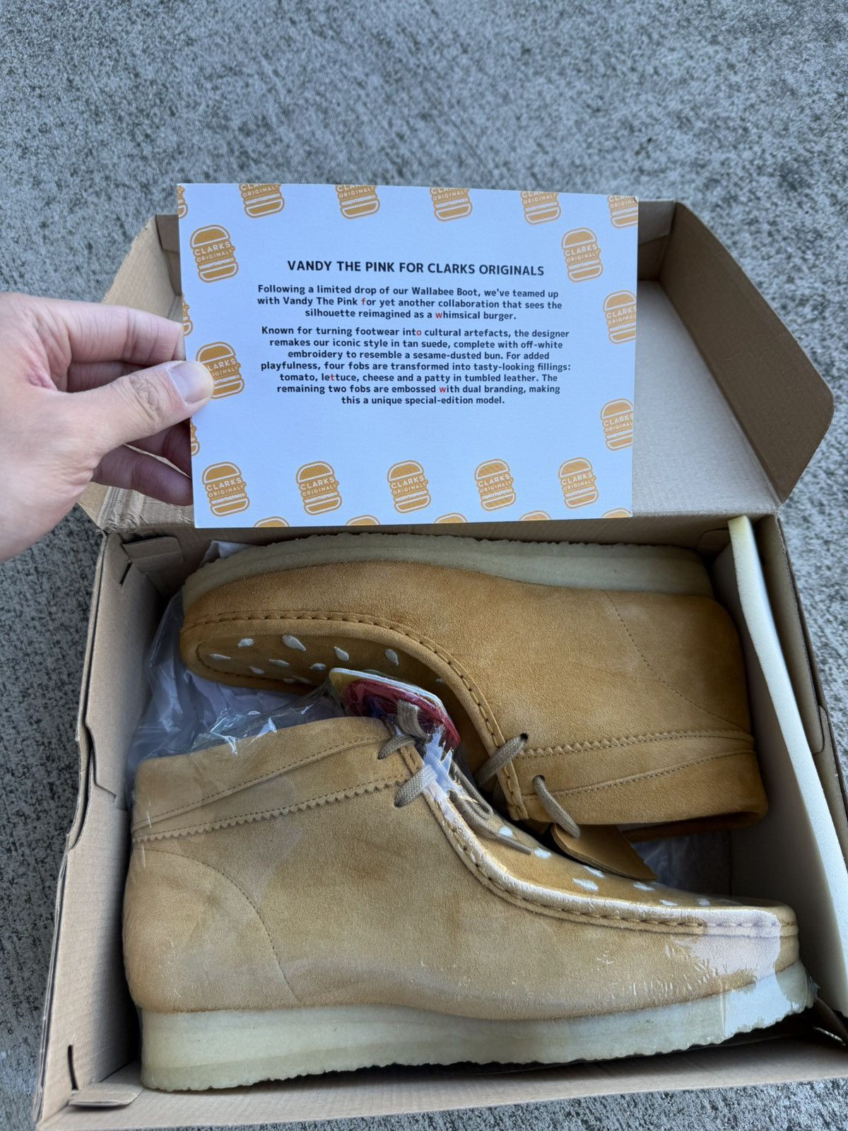 Clarks × Vandy The Pink Vandy The Pink Clarks Wallabes Boot Burger Size US 8 / EU 41 - 4 Thumbnail
