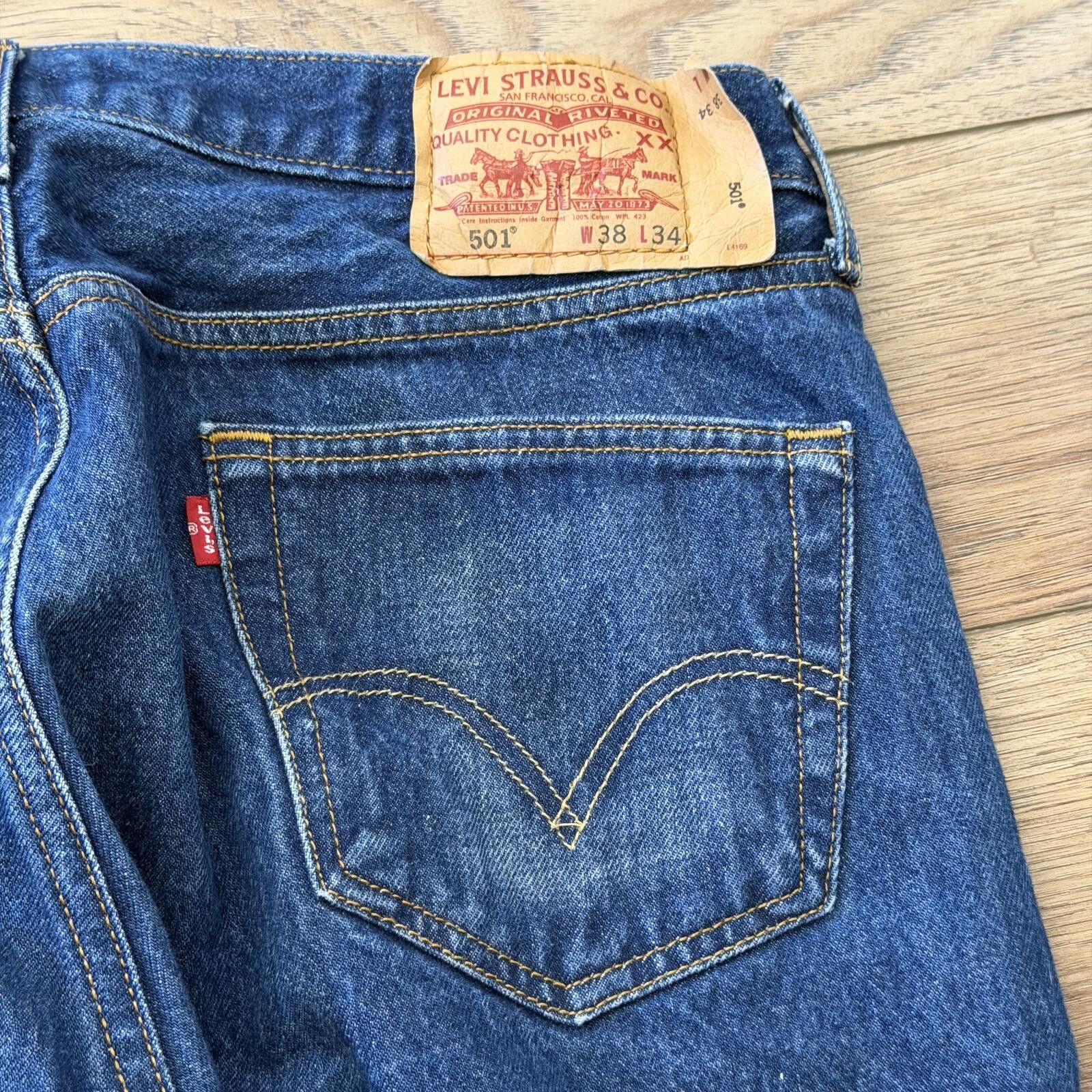 Levi's Vintage Y2K Levi’s 501 Button Fly Blue Denim Jeans 38x34 Size US 38 / EU 54 - 2 Thumbnail
